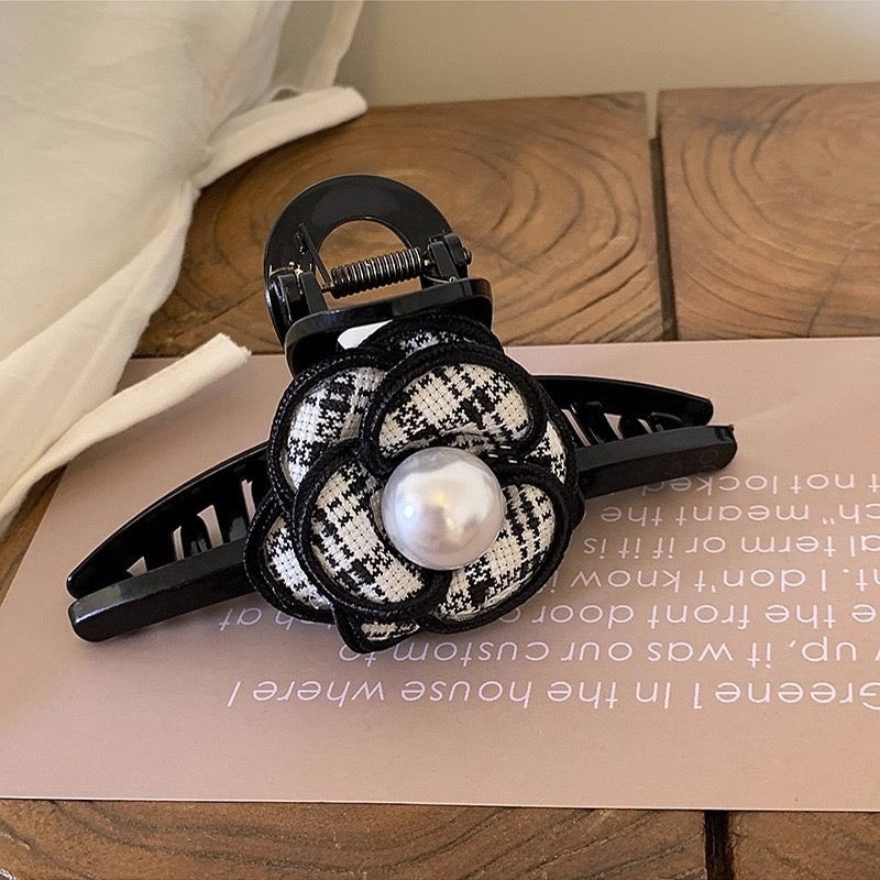 Vintage Floral Hair Clip