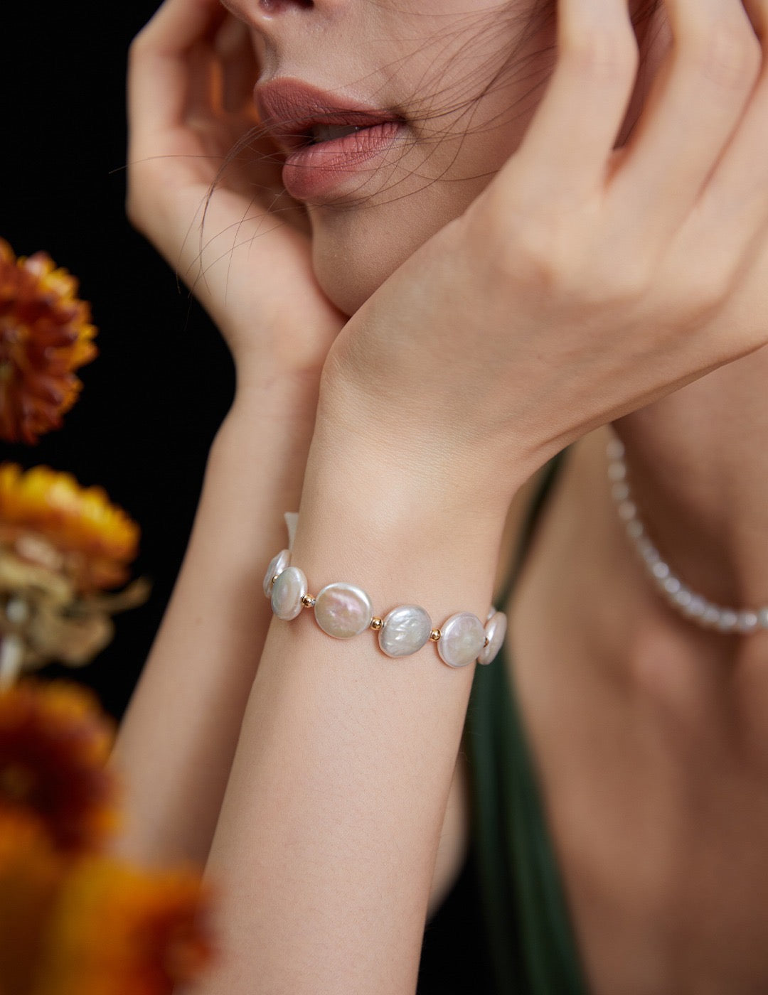 Pearl Bracelet: Elegance Redefined